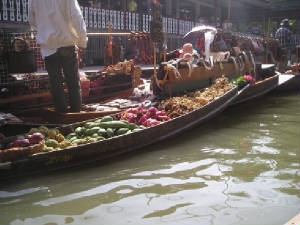 floatingmarket03.jpg