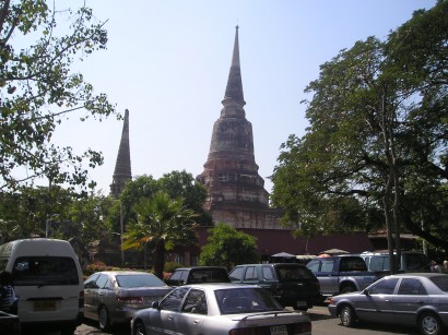 small-pc302503.jpg